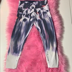 Lululemon Crop Printed Leggings Size 4